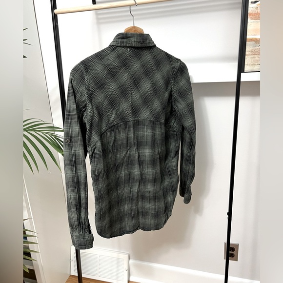 Billabong plaid shirt - Picture 2 of 4